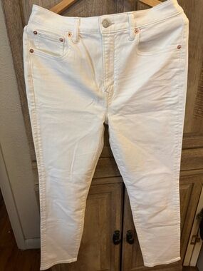 White High-Rise Skinny Jeans